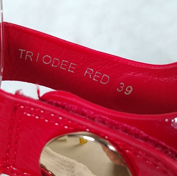 NWOT Red Strappy Platform Sandals with Gold Accents by Patrizia Sz 39 - Picture 7 of 9